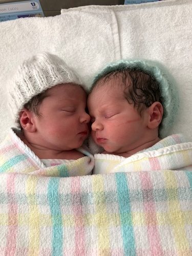 twins born at 37 weeks