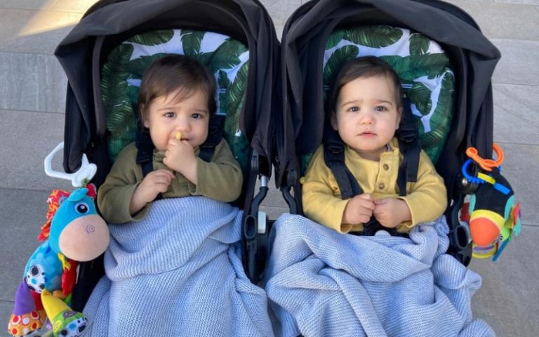 choosing pram for twins