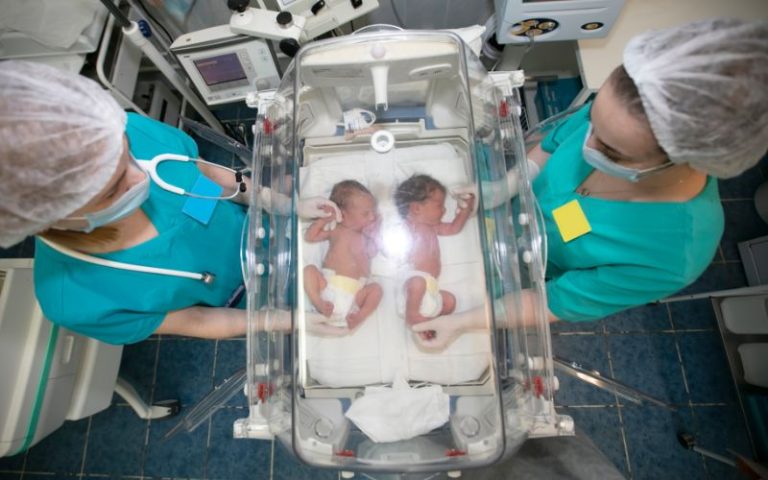 Things to Bring for Twins in NICU
