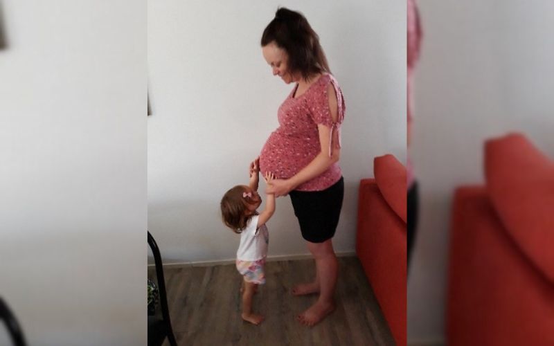 34 weeks pregnant with twins