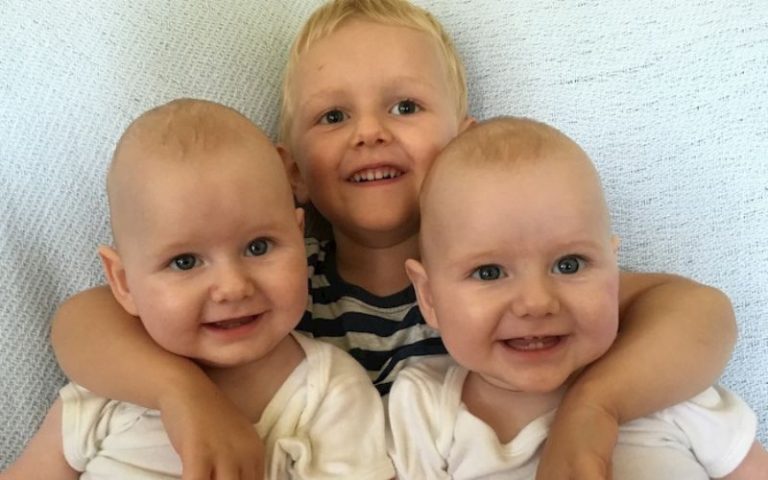 post natal depression and twins