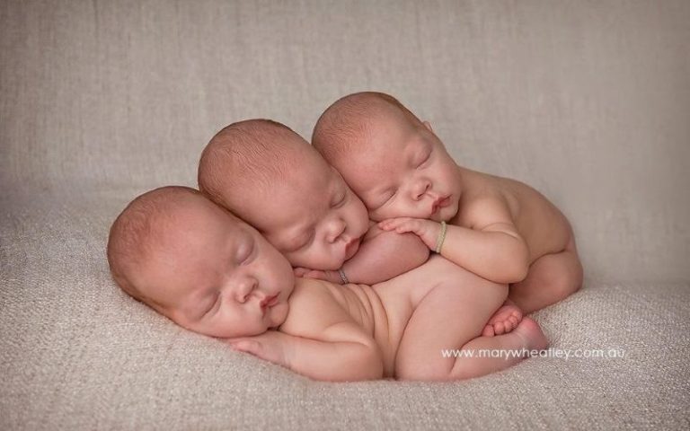 finding out I was pregnant with identical triplets
