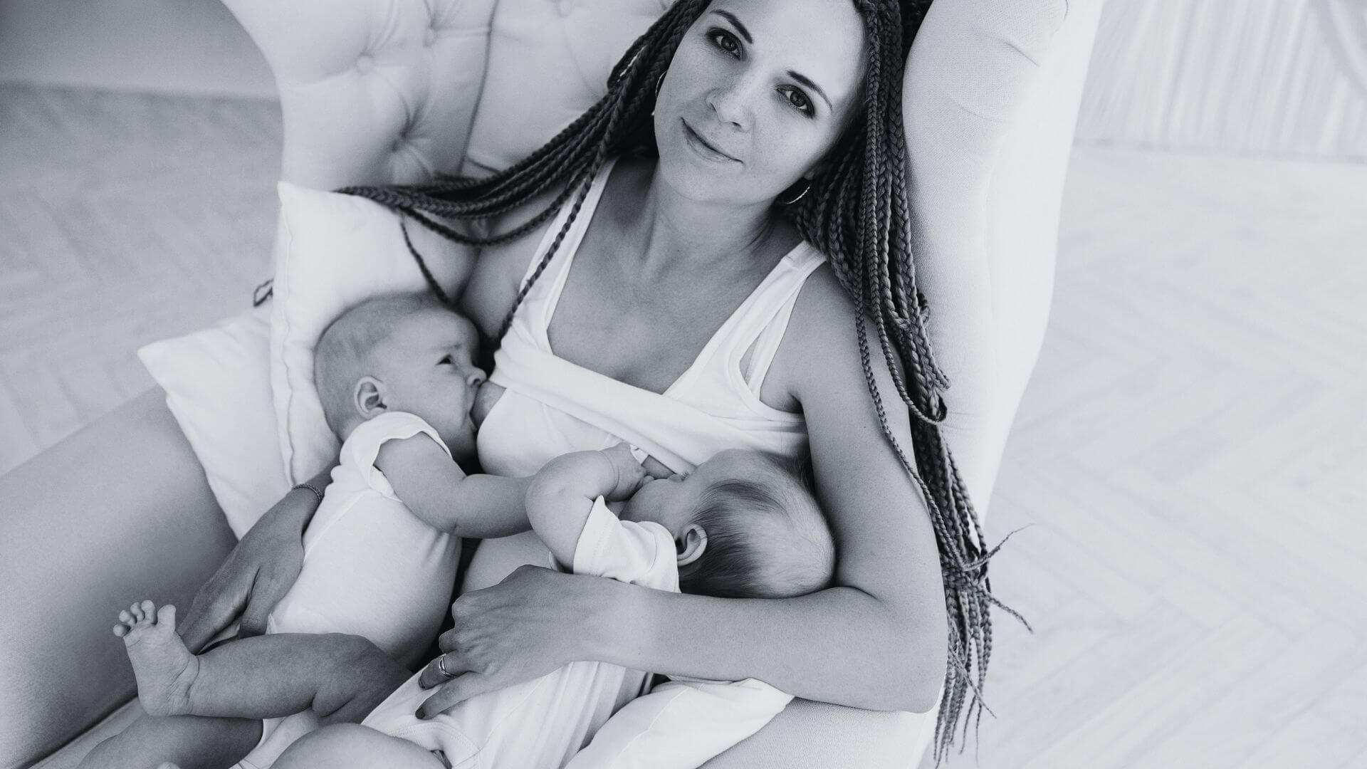 Breast-feeding-twins-australia